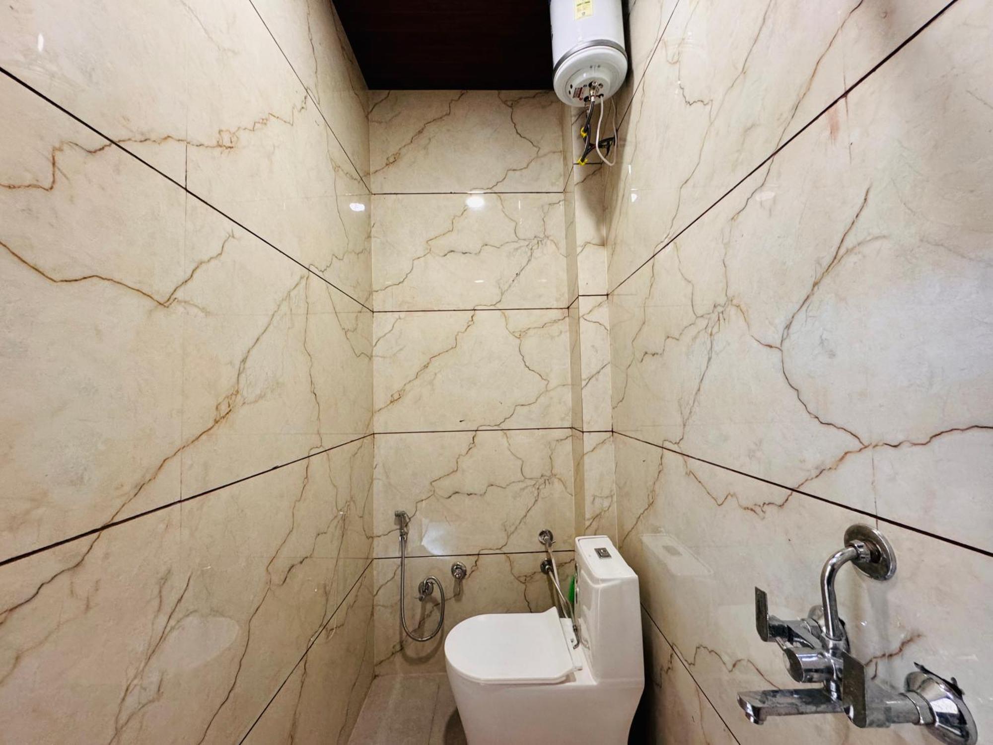 Holiday home Escape 2bhk Retreat Pvt *