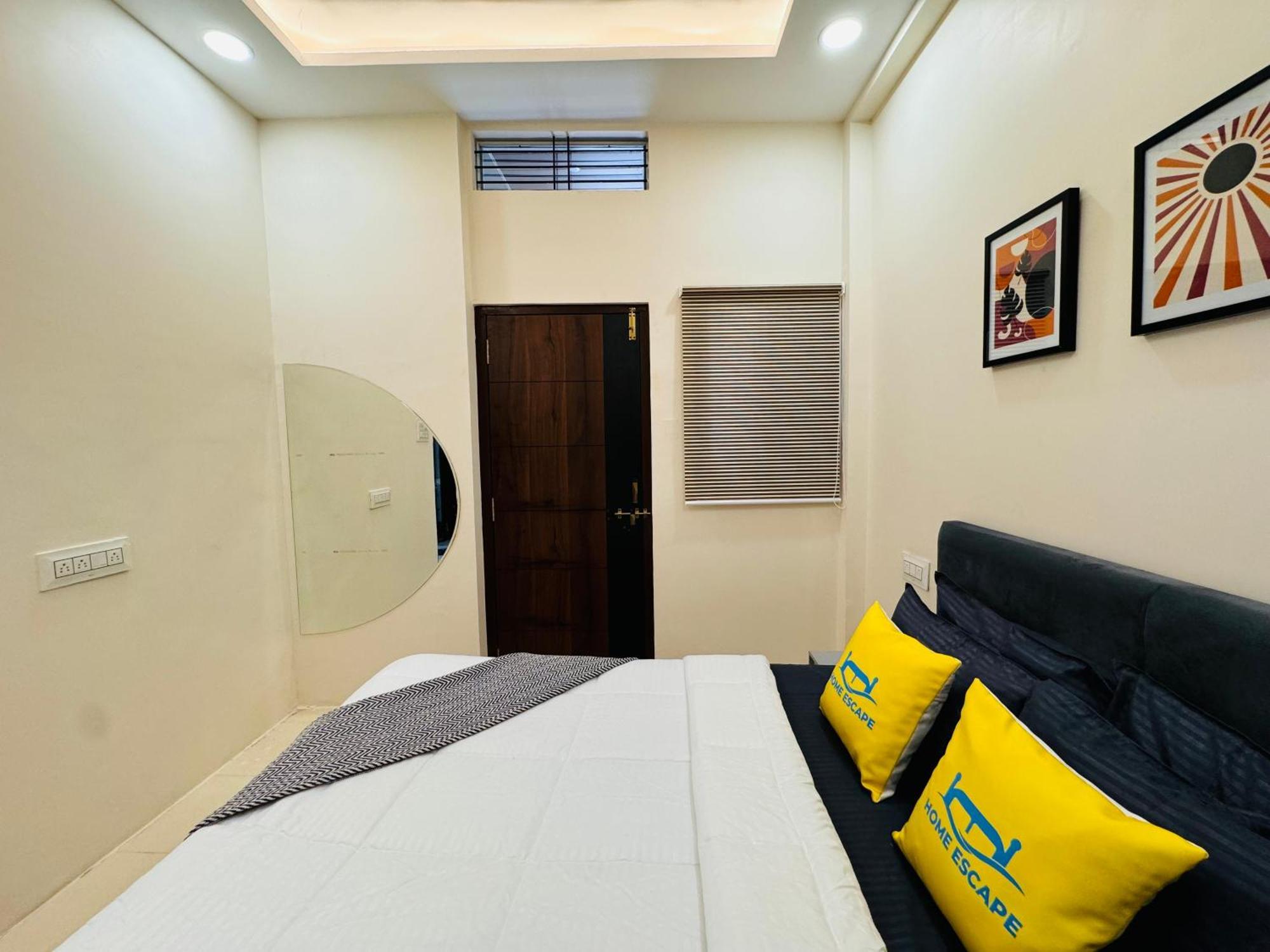 Holiday home Escape 2bhk Retreat Pvt *